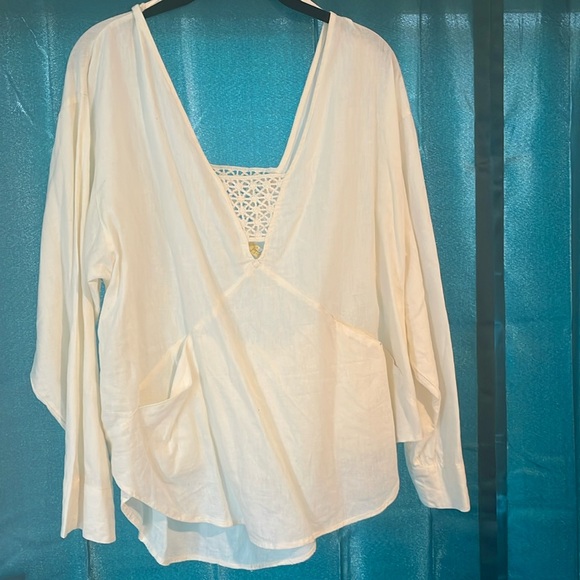 Free People Top - Picture 1 of 4